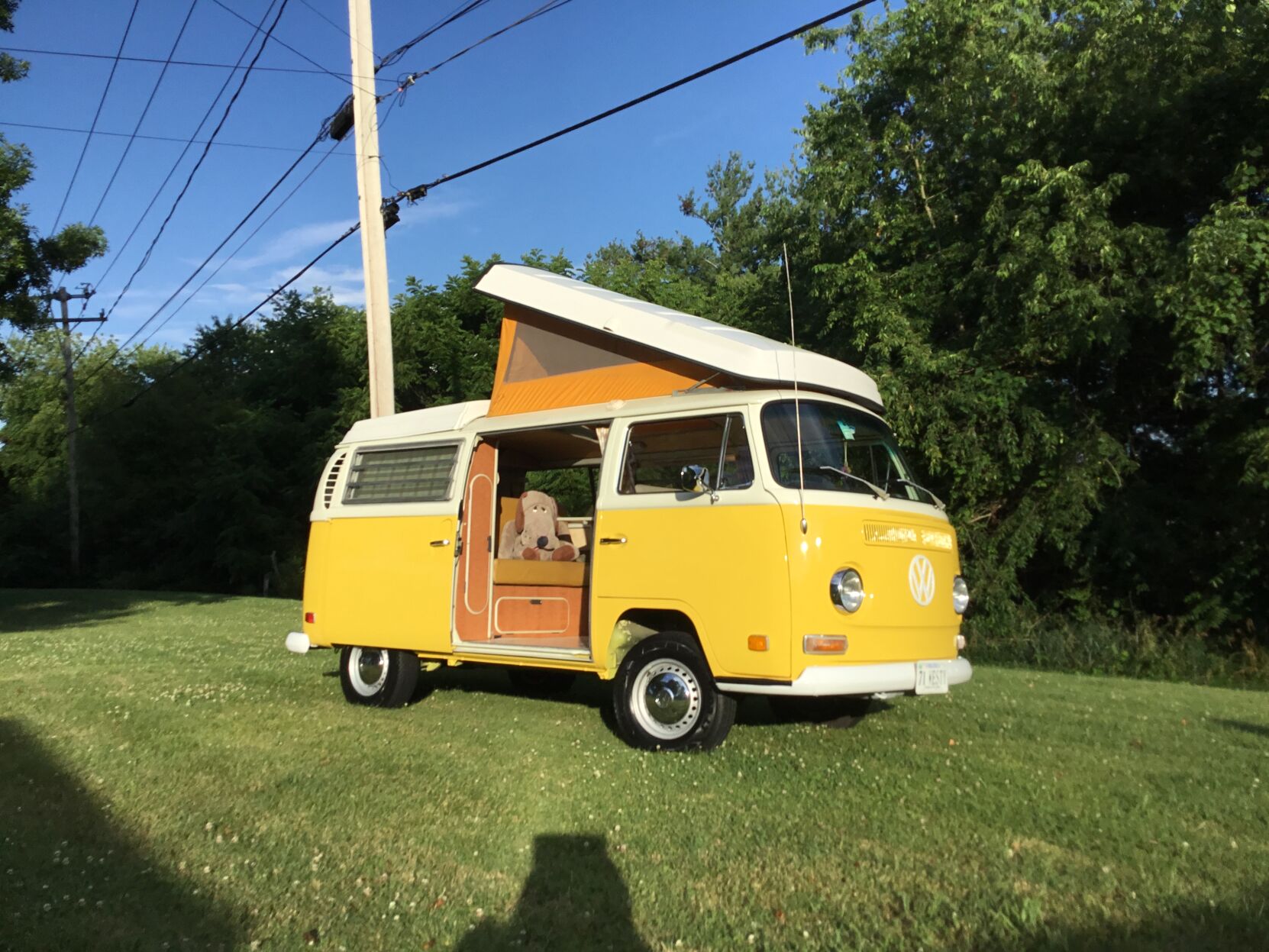 READER'S RIDE: 1971 VW Westfalia microbus poptop